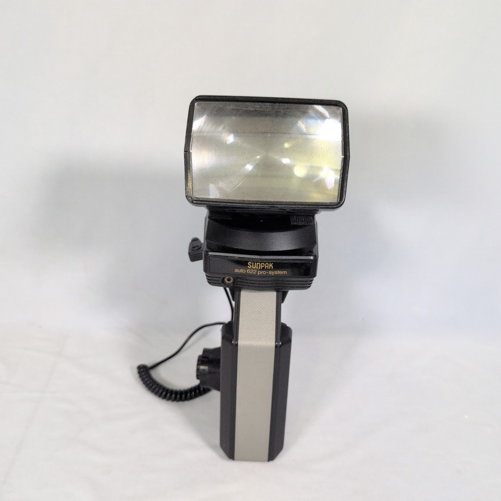 Sunpak Super 622 Handle Flash Strobe - Auto Focus Capable